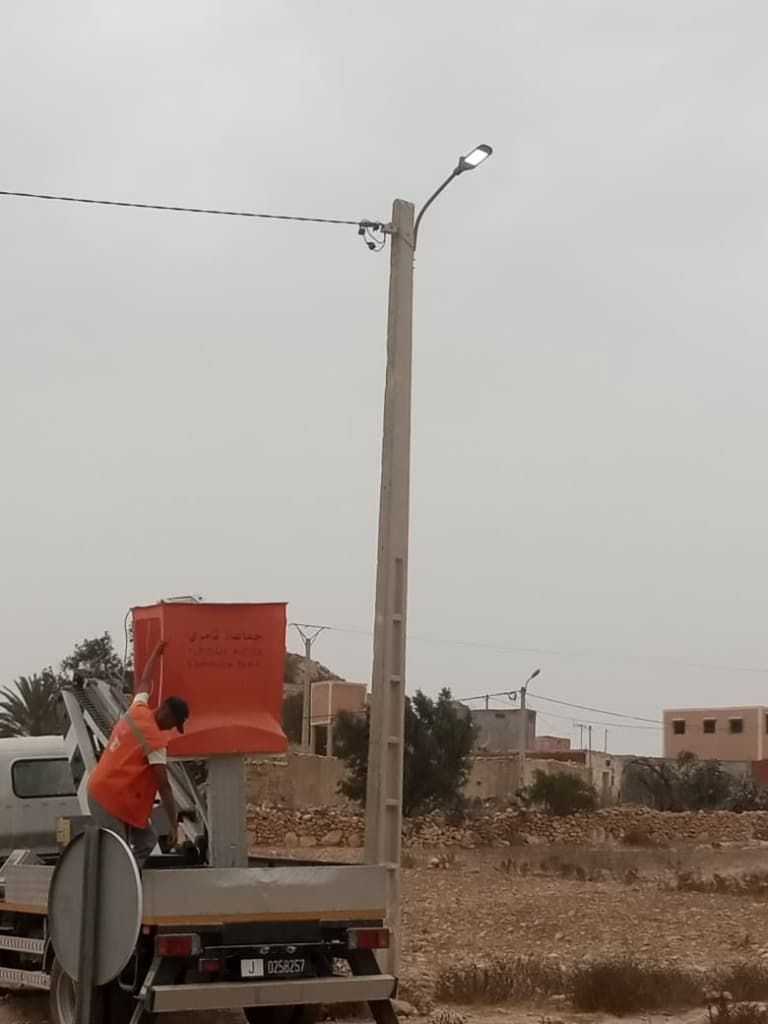 صورة من أشغال الإنارة 5